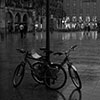 Велосипеды под дождём